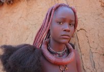 Local woman in Village of Himba tribe — Stock Photo