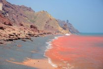 Червоне море води Ормузька острів — стокове фото