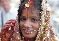 India novia hindú primer plano en la ceremonia de boda - foto de stock