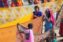 Люди в Kumbh Mela фестивалі, в світі за величиною релігійних збір, у Аллахабад, Уттар-Прадеш, Індія. — стокове фото