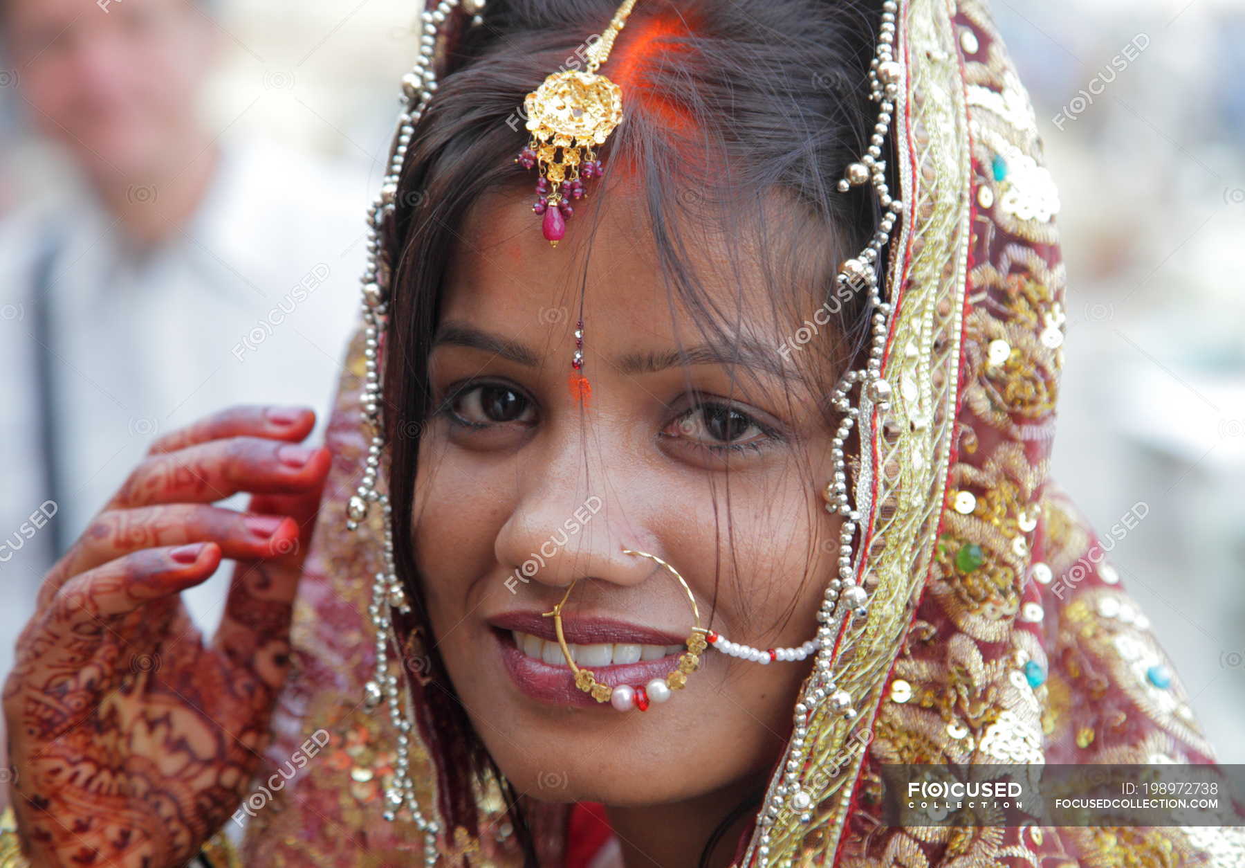 indian-hindu-bride-closeup-in-wedding-ceremony-precious-happiness