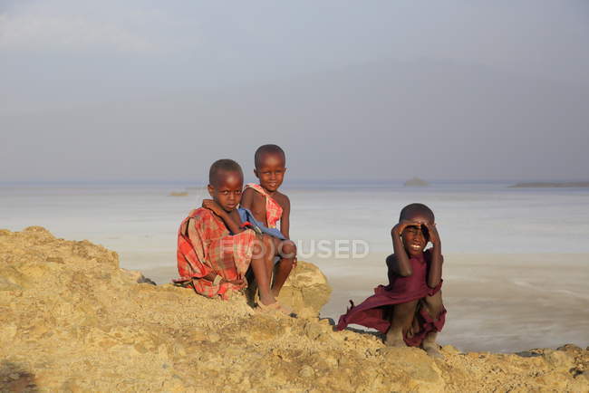 Niños de la tribu Masai, Tanzania - foto de stock