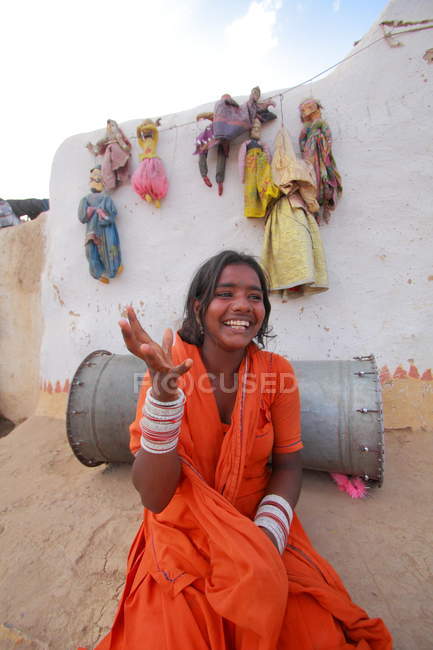 Feliz mujer india sonriente - foto de stock