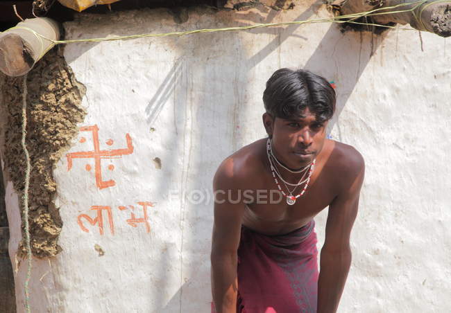 Hombre local en Allahabad, INDIA, Uttar, estado de Pradesh - foto de stock