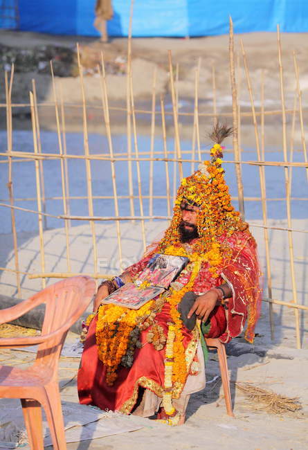 Unidentified local man at Kumbh Mela festival near Allahabad  ,INDIA ,Uttar, Pradesh state — Stock Photo
