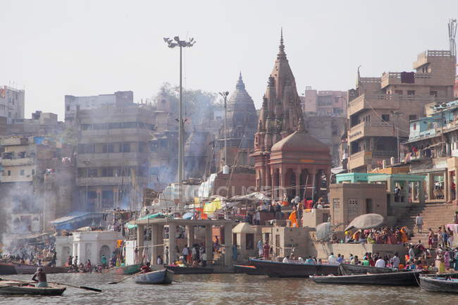 Hindu holy city on Ganges Ganga, Varanasi, Banaras, Uttar Pradesh, India. — Stock Photo
