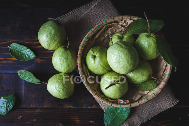 Guavas vietnamitas verdes - foto de stock