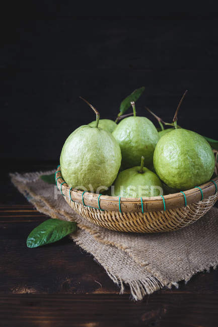 Guavas vietnamitas verdes - foto de stock