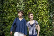 Duas mulheres asiáticas — Fotografia de Stock