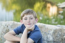 Портрет молодого хлопчика — стокове фото