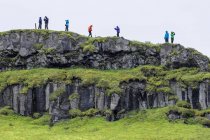 Hikers on the cliffs near Gullfoss — Stock Photo