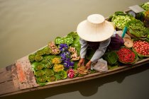 Traditional floating markets — Stock Photo