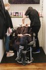 Client at hair salon — Stock Photo