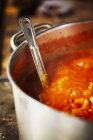 Горщик смачного супу — стокове фото