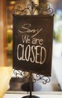 'Sorry we re closed' sign — Stock Photo