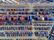 Vista aérea del puerto de contenedores - foto de stock