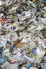 Бумаги в центре переработки — стоковое фото