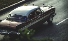 Висока кут пострілу класичний автомобіль — стокове фото