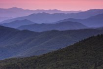 Natural pattern of Great Smoky Mountains in Tennessee at dusk. — Stock Photo