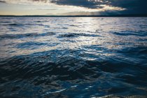 Tramonto sull'acqua del Canale Puget Sound and Hood al tramonto, USA
. — Foto stock