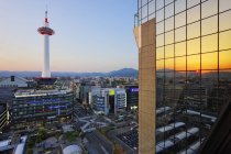 Downtown of Kyoto at sunset with skyscrapers, Japan — Stock Photo