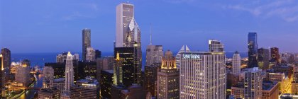Chicagoer Skyline mit Blick auf den Michigansee, illinois, usa — Stockfoto