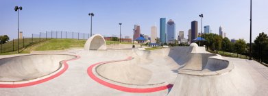 Parque de skate en la ciudad de Houston, Texas, EE.UU. - foto de stock
