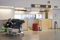 Área de bagagem do aeroporto de Tallinn, Estónia — Fotografia de Stock