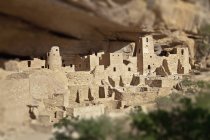 Native American cliff dwellings, Mesa Verde, Colorado, Estados Unidos - foto de stock