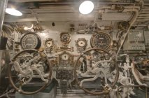 Рулевая секция Военно-морского музея USS Bowfin, Гонолулу, Гавайи, США — стоковое фото