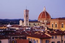Cathedral dome of Santa Maria del Fiore at dusk in Italy, Europe — Stock Photo