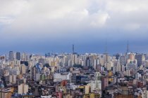 Gebäude und Wolkenkratzer in der Innenstadt von Sao Paulo, Brasilien — Stockfoto