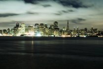 San Francisco Skyline von der Schatzinsel, USA — Stockfoto