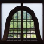 Fenêtre en bois dans le temple Shinto, île de Miyajima, Japon — Photo de stock