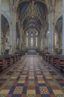 Cattedrale ornata di piastrelle, pilastri e decorazioni, Zagabria, Croazia — Foto stock