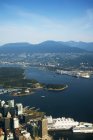 Veduta aerea del fiume e del paesaggio urbano di Vancouver, British Columbia, Canada — Foto stock