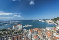 Aerial view of coastal city under blue sky, Split, Croatia — Stock Photo
