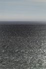 Paisaje de vastas aguas oceánicas, cielo y horizonte, Oswald West State Park, Manzanita, Oregon, EE.UU. - foto de stock