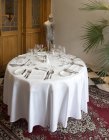 Elegante configuração de jantar de Vihula Manor, Vihula, Estónia — Fotografia de Stock