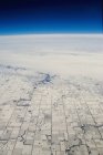 Vista aérea de terras agrícolas plotadas retangulares no Centro-Oeste dos EUA — Fotografia de Stock