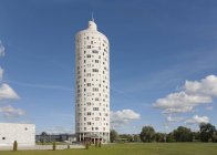 Tigutorn Tower residential building and green lawn in Tartu, Estonia, Europe — Stock Photo