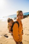 Mother and daughter on beach, Cabo San Lucas, Mexico — Stock Photo