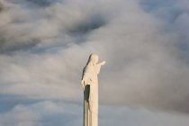 View of the Art Deco statue of Christ the Redeemer on Corcovado mountain in Rio de Janeiro, Brazil. — Stock Photo