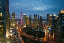 Skyline of the Pudong Financial district at dusk, Shanghai, China. — Stock Photo
