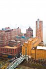 Prédios de apartamentos urbanos de arranha-céus, vista aérea — Fotografia de Stock