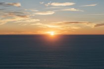 Tramonto sole sul vasto oceano al tramonto, Manzanita, Oregon — Foto stock