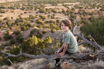 Junge, Galisteo Basin, Santa Fe, NM. — Stockfoto