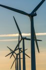 Generatori di energia eolica nel parco eolico — Foto stock