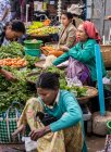 Marché des aliments frais à Yangon, Myanmar — Photo de stock