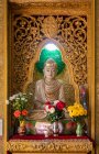 Estátua em Chaukhtatgyi Buddha Temple, Yangon, Myanmar — Fotografia de Stock